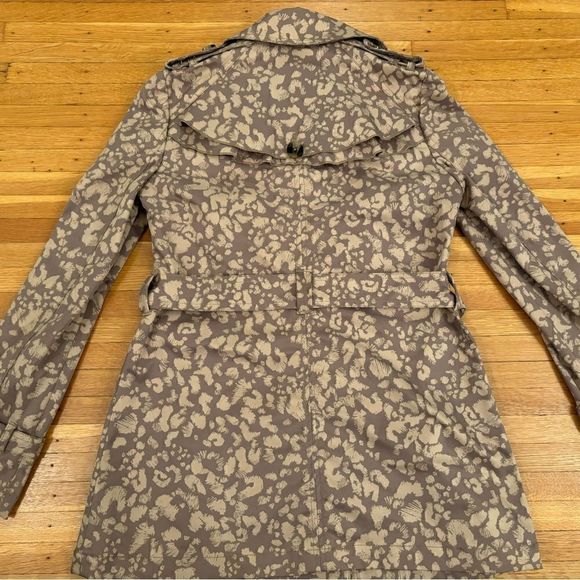 Daughters of the Liberation Anthropologie leopard print rain jacket - Picture 2 of 11